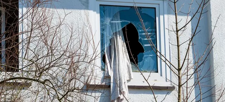 Storm Window Installation Contractors in Deerfield Beach, FL