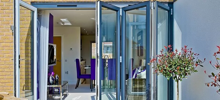 Commercial Door Glass Repair in Deerfield Beach, FL