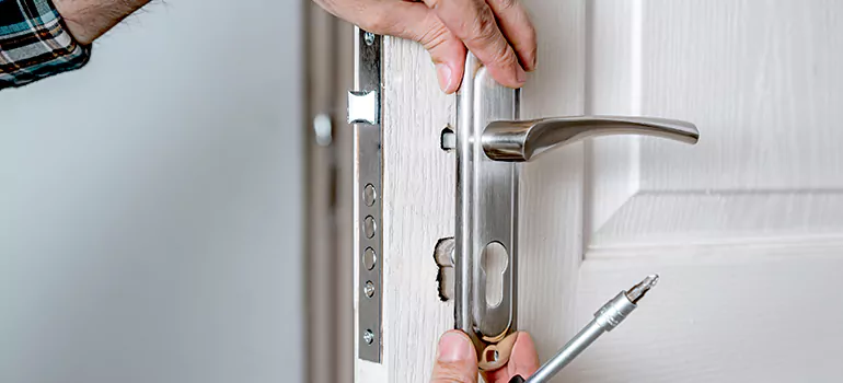 Front Door Knob Repair in Deerfield Beach, FL